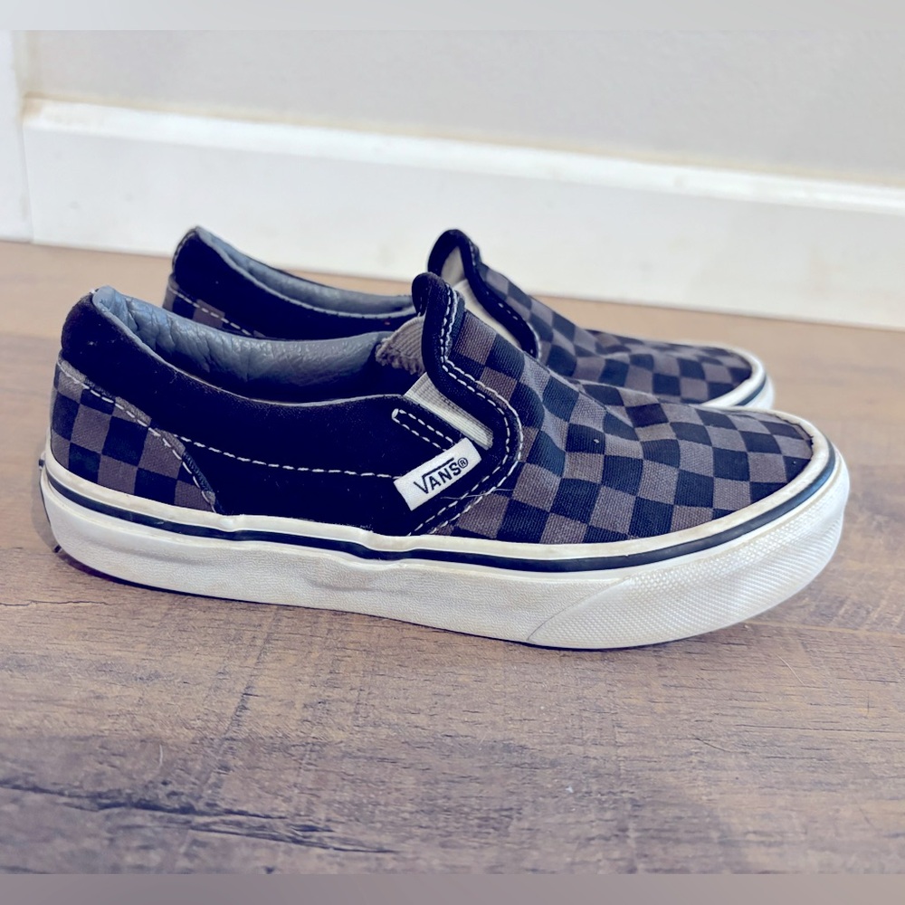 Vans skater slip on sneakers, size 11 little boys
